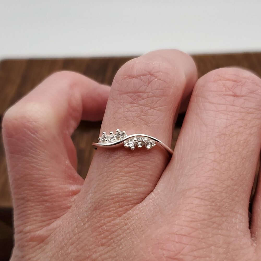 Size 7.25 925 Sterling Silver Odd Double Sided Style CZ Ring - Picture 2 of 6